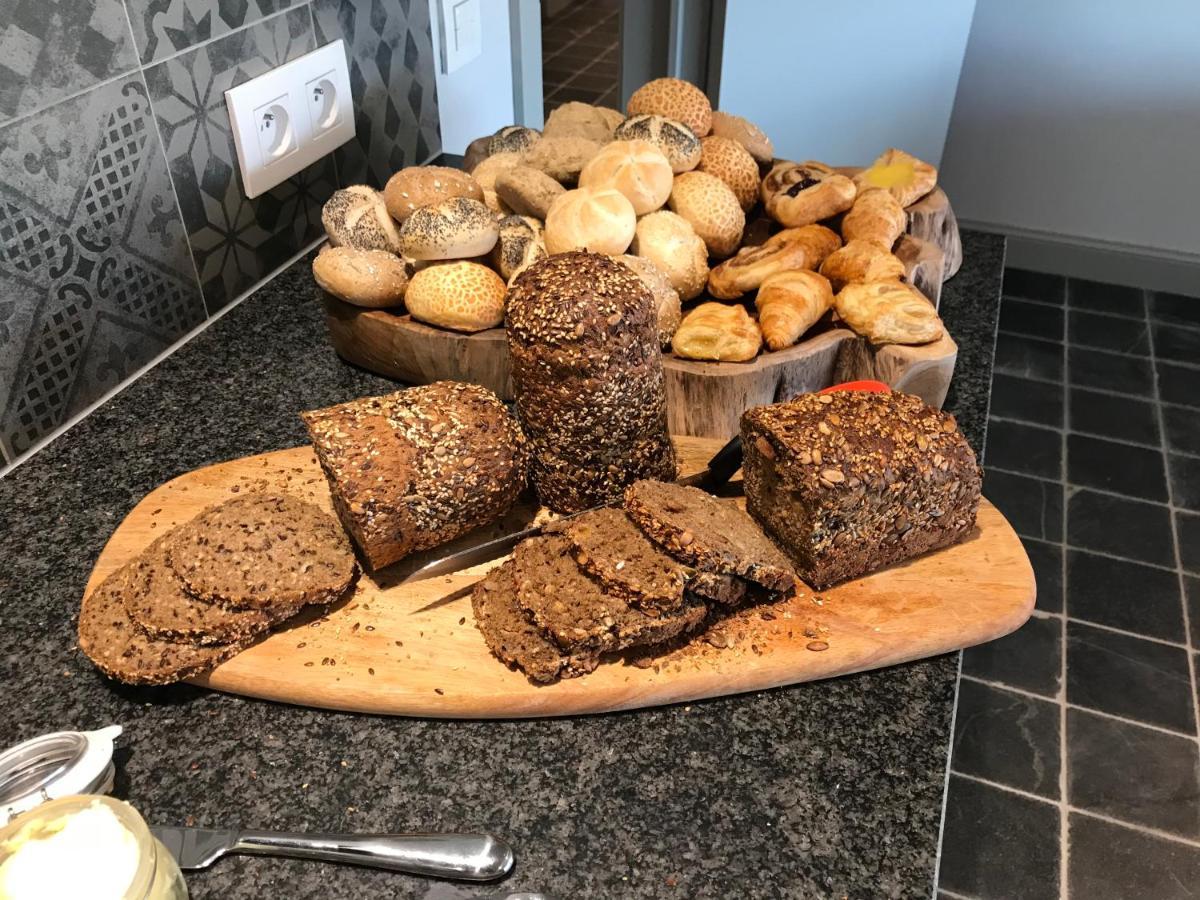 De Worfthoeve Bed & Breakfast Geel Bagian luar foto